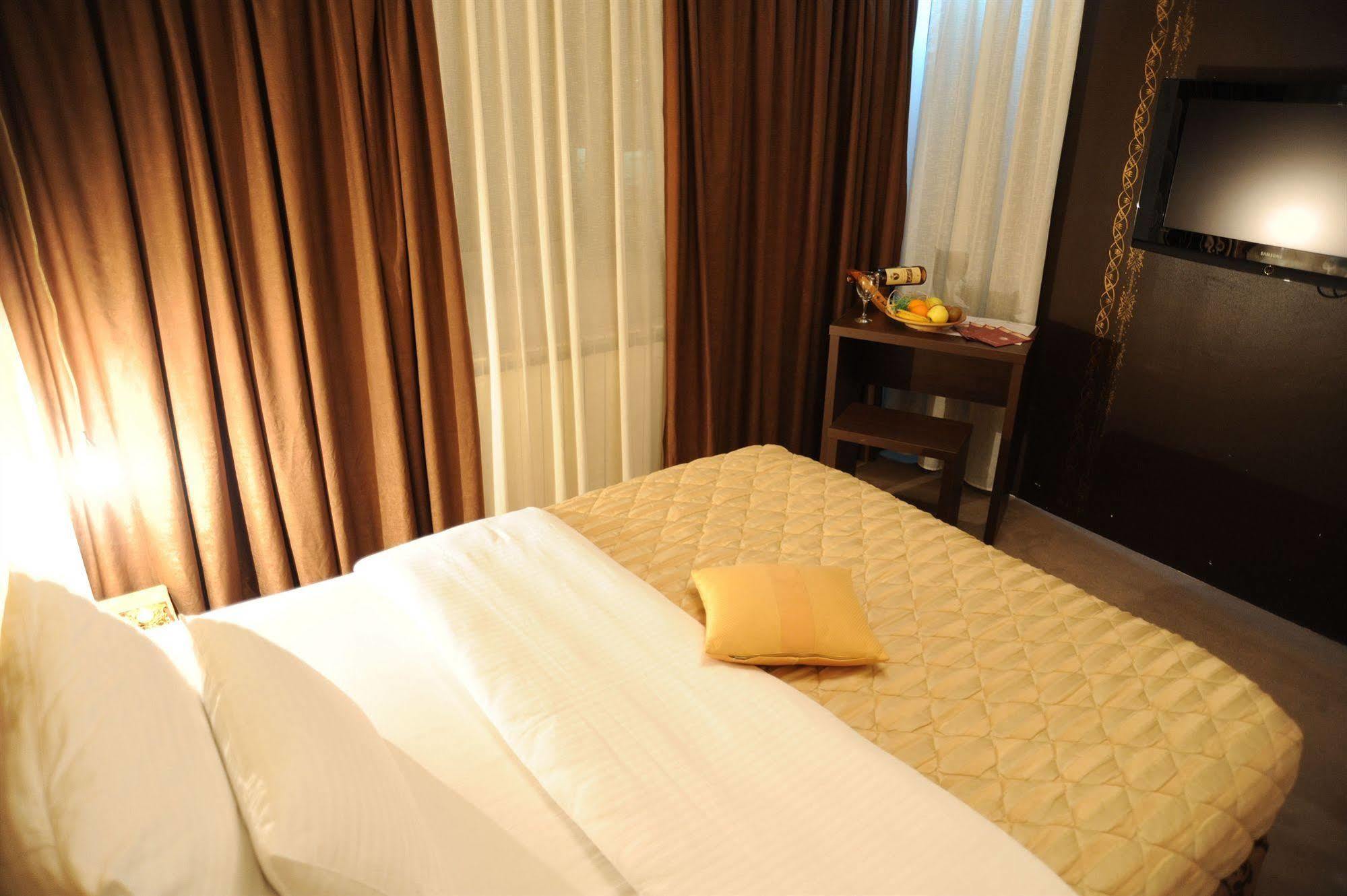 Hotel Merona Szarajevó Kültér fotó